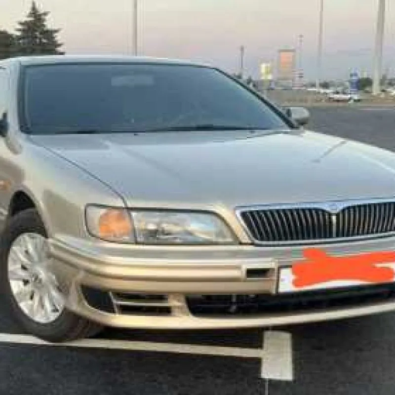 Лобовое стекло Nissan Cefiro 