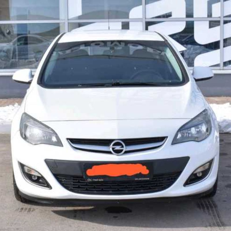 Лобовое стекло Opel Astra J 