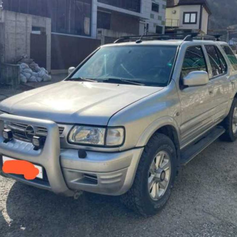 Лобовое стекло Opel Frontera