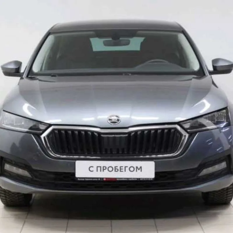 Лобовое стекло Skoda Octavia 2020-2023