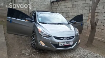 Hyundai Avante 2012