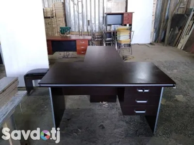 Стол офисный