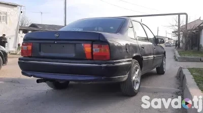 Opel Vectra a 1994 — миниатюра 4