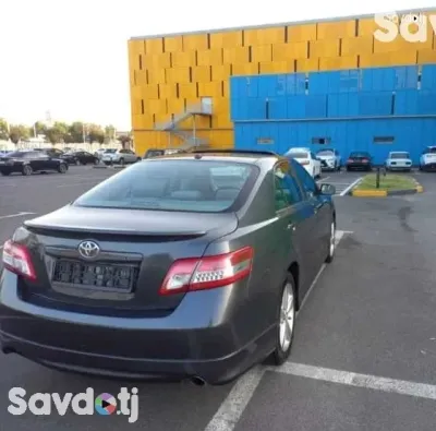 Toyota Camry 2011