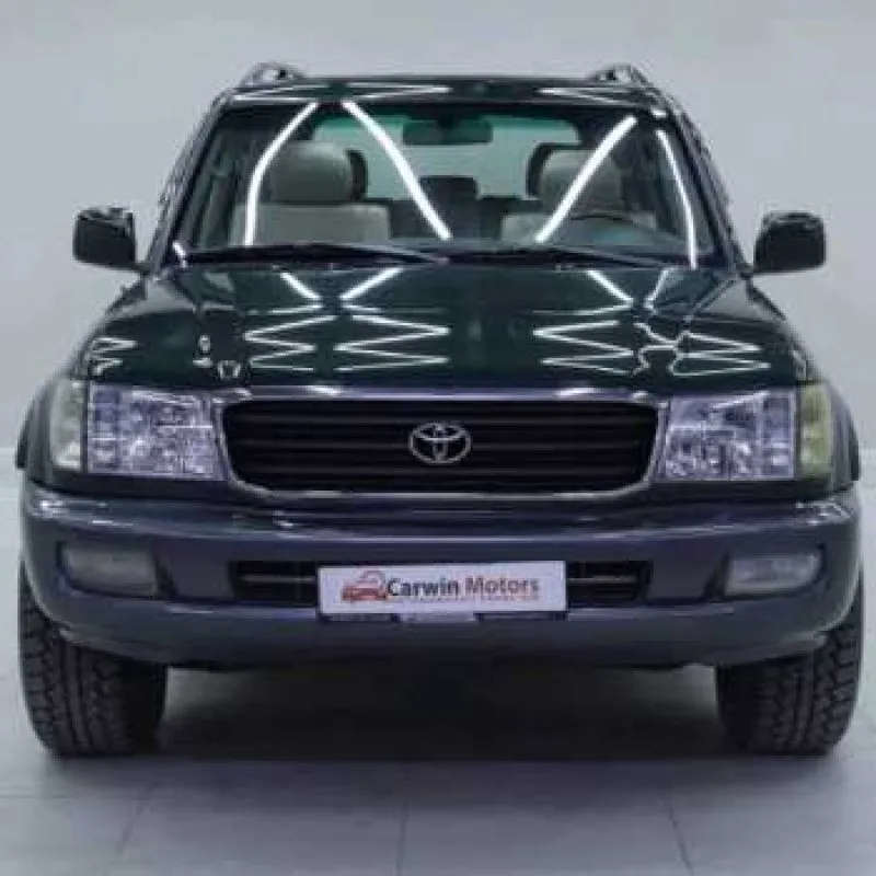 Лобовое стекло Toyota Land Cruiser 100 1997-2007