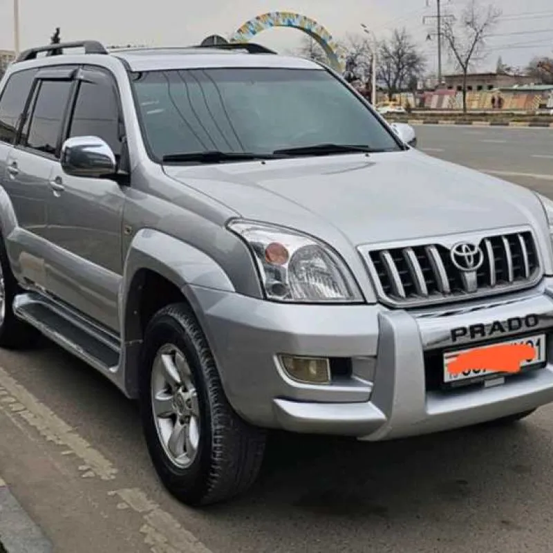 Лобовое стекло Toyota Land Cruiser Prado 1