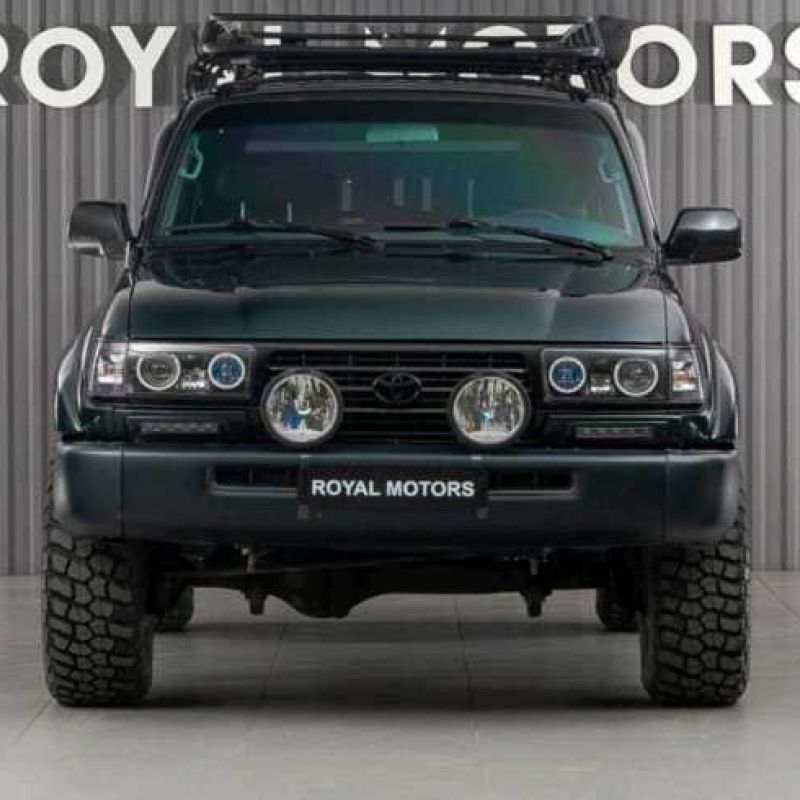 Лобовое стекло Toyota Land Cruiser 80