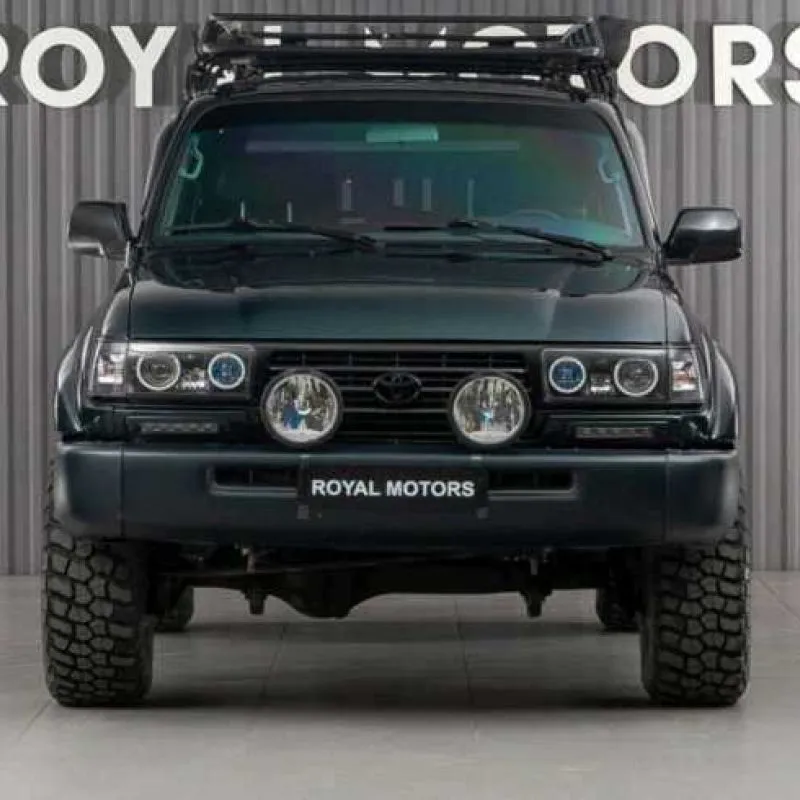 Лобовое стекло Toyota Land Cruiser 80