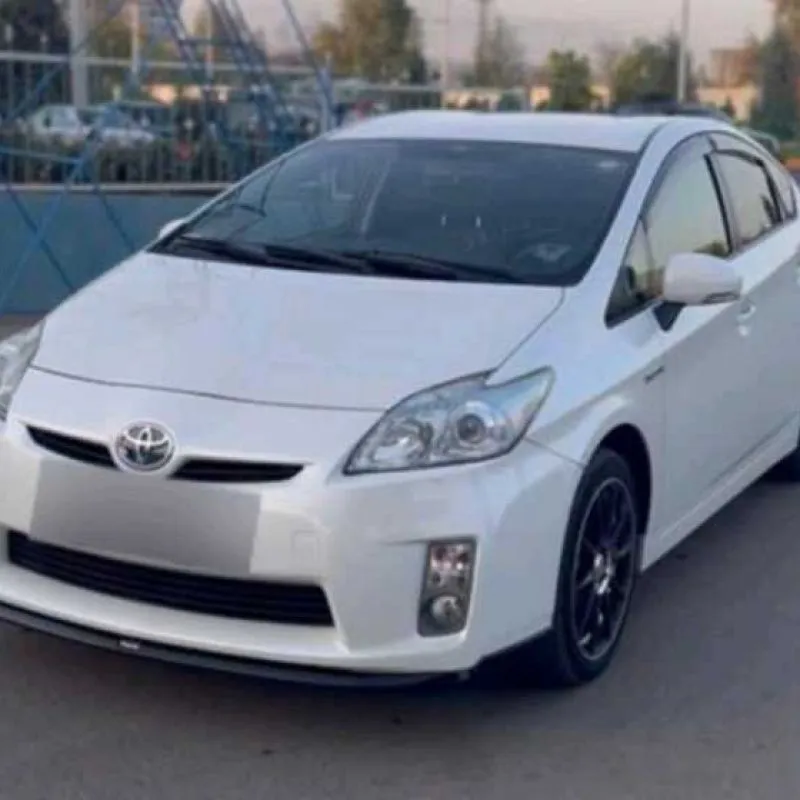 Лобовое стекло Toyota Prius 