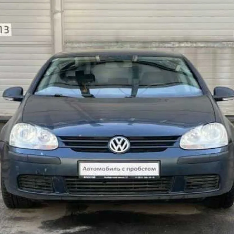 Лобовое стекло Volkswagen Golf 5 2003-2009