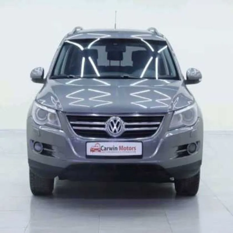 Лобовое стекло Volkswagen Tiguan 
