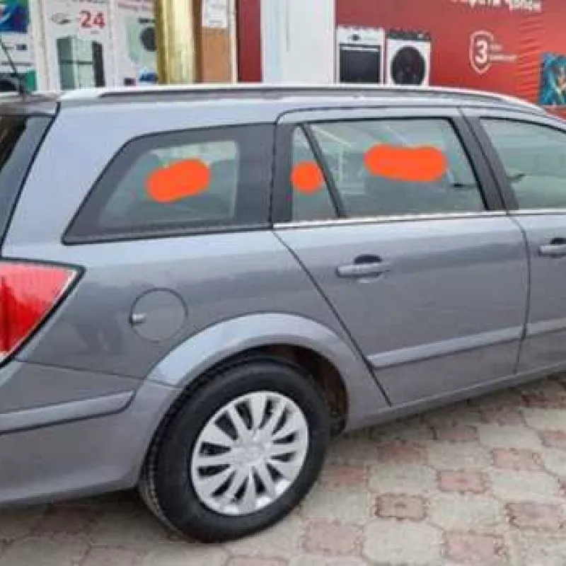 Боковое стекло Opel Astra H