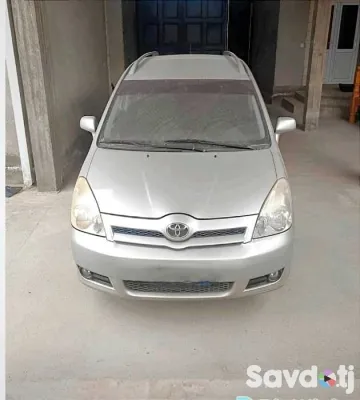 Toyota Verso 2005
