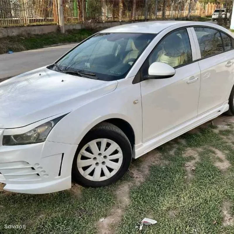 Chevrolet Cruze 2010 — миниатюра 2