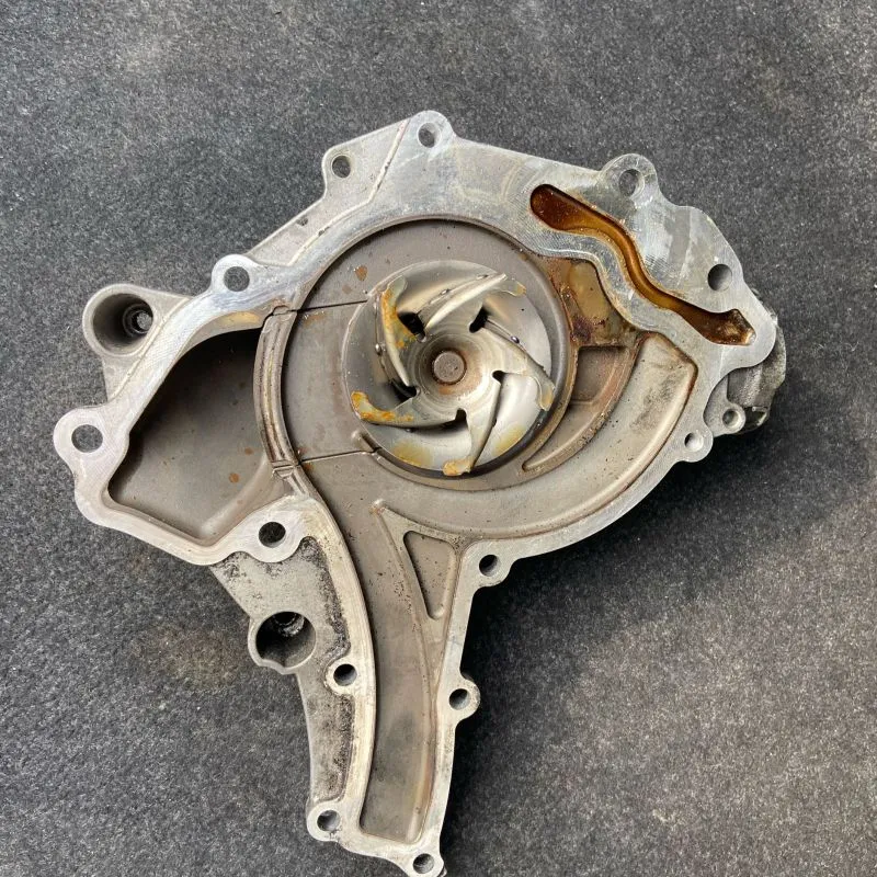 водяная помпа от Mercedes Benz 221