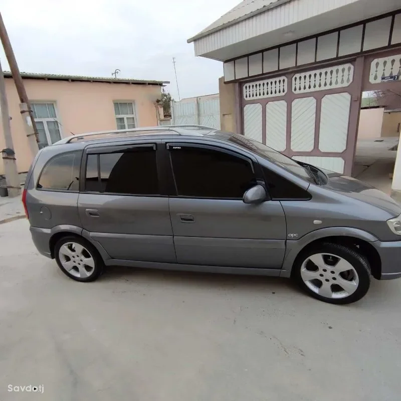 Opel Zafira 2003 — миниатюра 3