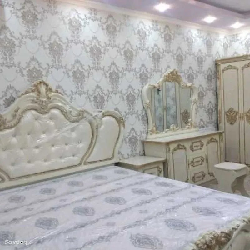 Спальный гарнитур 