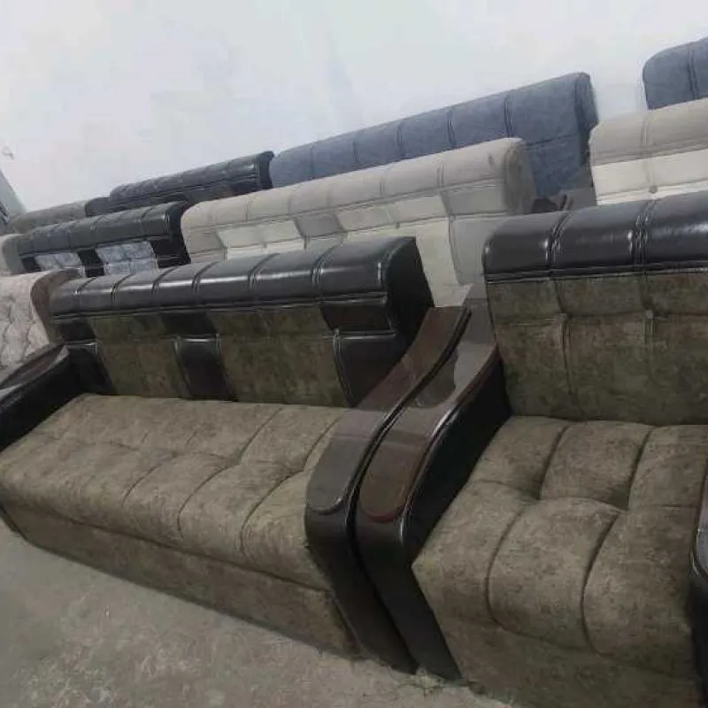 Диван с креслами 