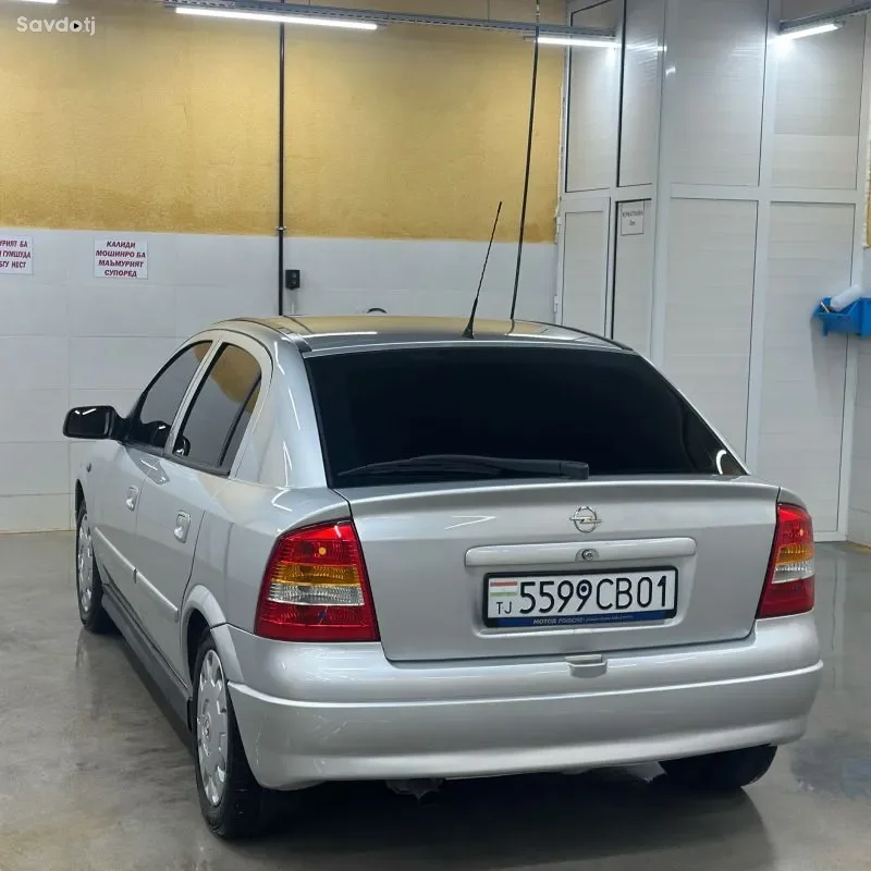Opel Astra j 2006