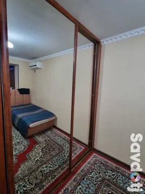 Гардероб бо Оинаҳояш