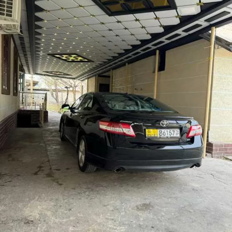 Toyota Camry 2010 — миниатюра 3