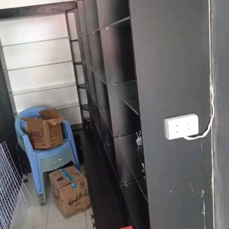Мебель полки для магазина и аптеки