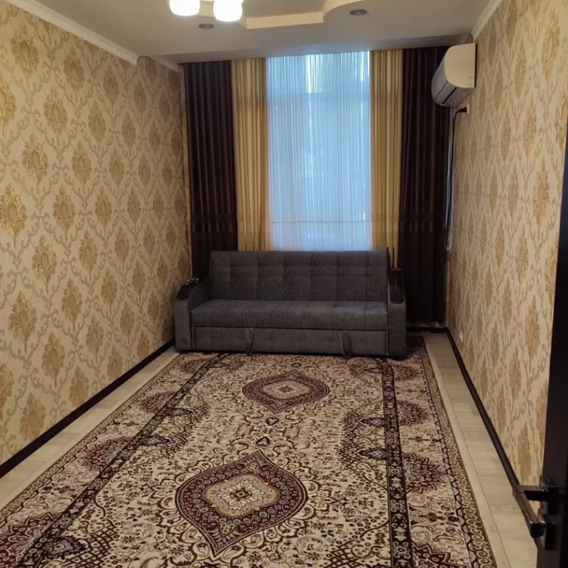 2-к квартира, 3 этаж, 73 м², центр