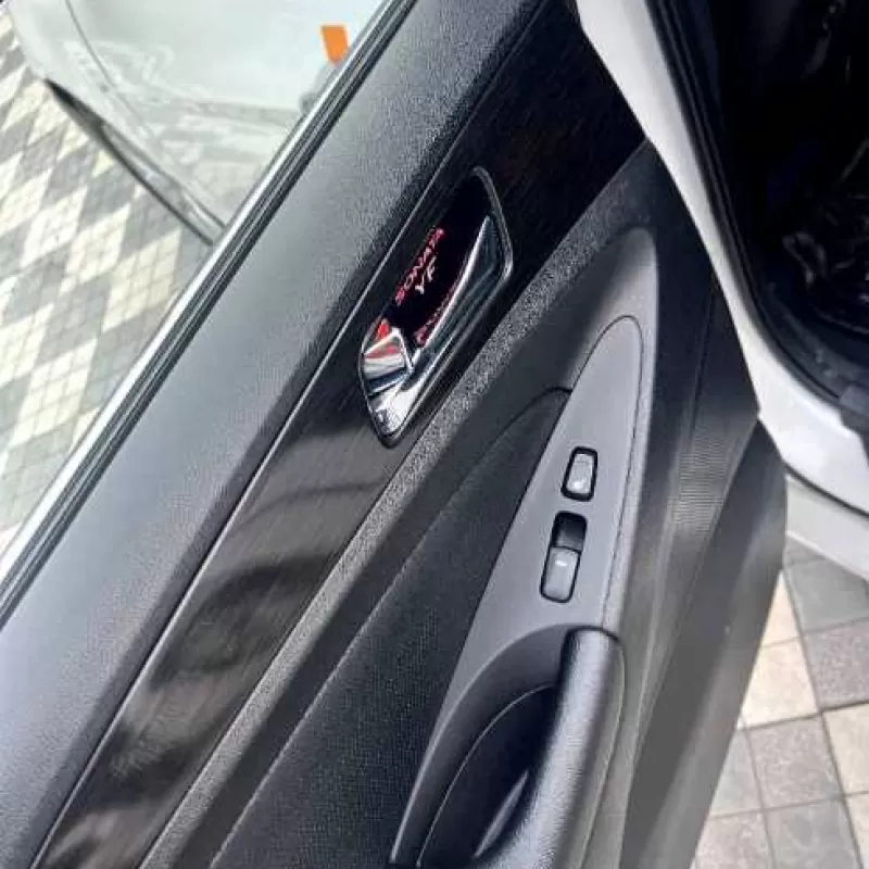 Hyundai Sonata 2011 — миниатюра 10