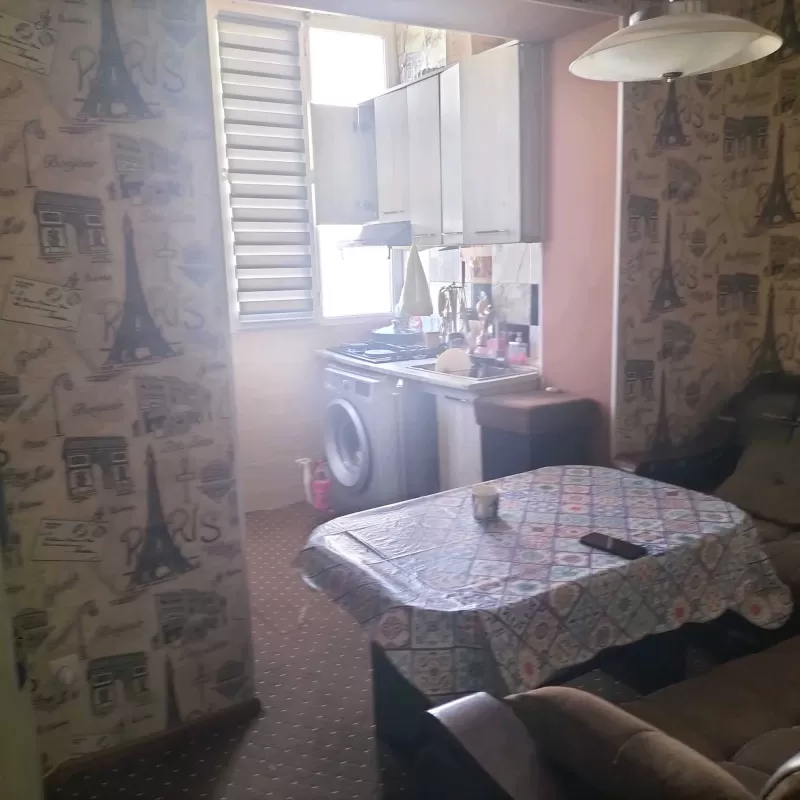2-к квартира, 4 этаж, 50 м², 18