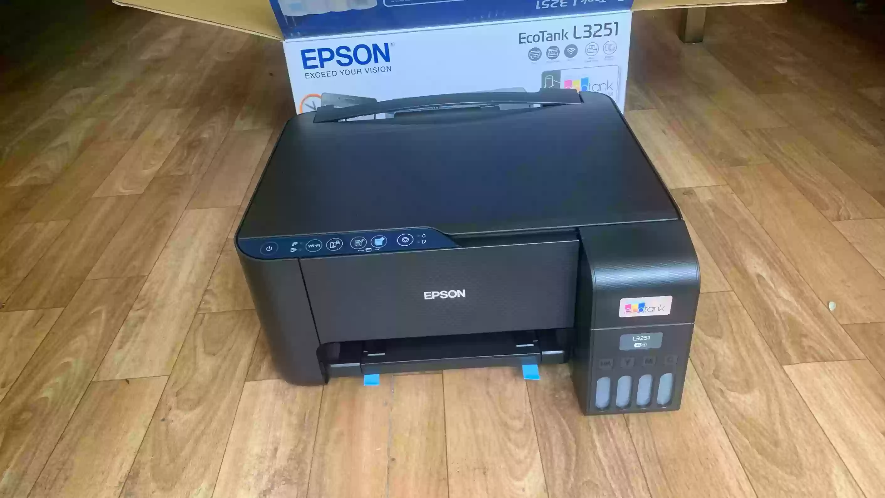 цветной принтер Epson 