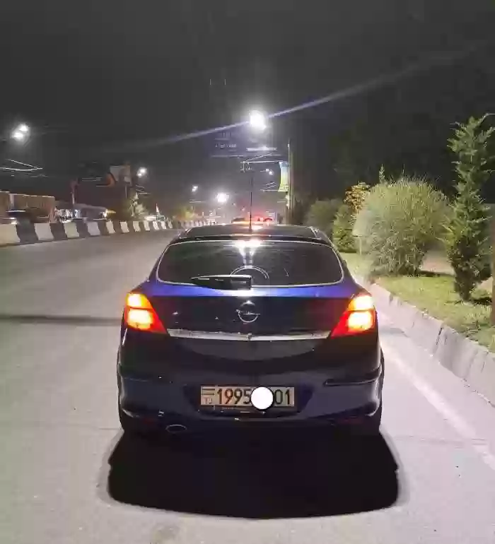 Opel Astra h 2008 — миниатюра 3