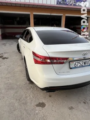 Toyota Avalon 2016