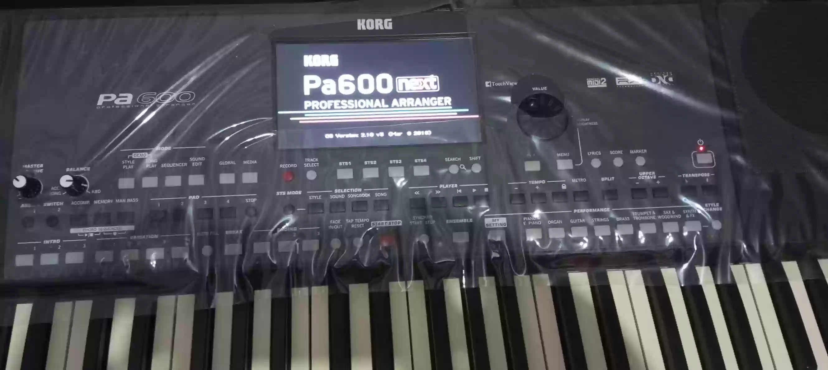 KORG pa 600