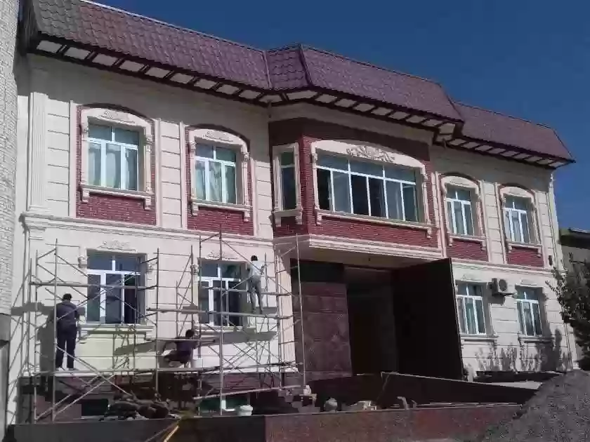 Хизмат расонии Декори девор бо Травертин 