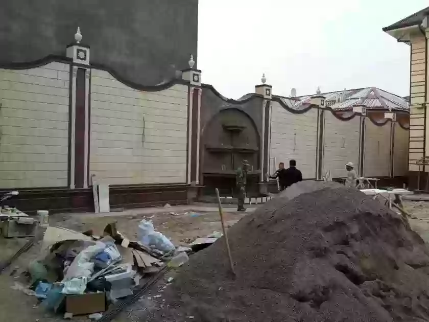 Хизмат расонии Декори девор бо Травертин 