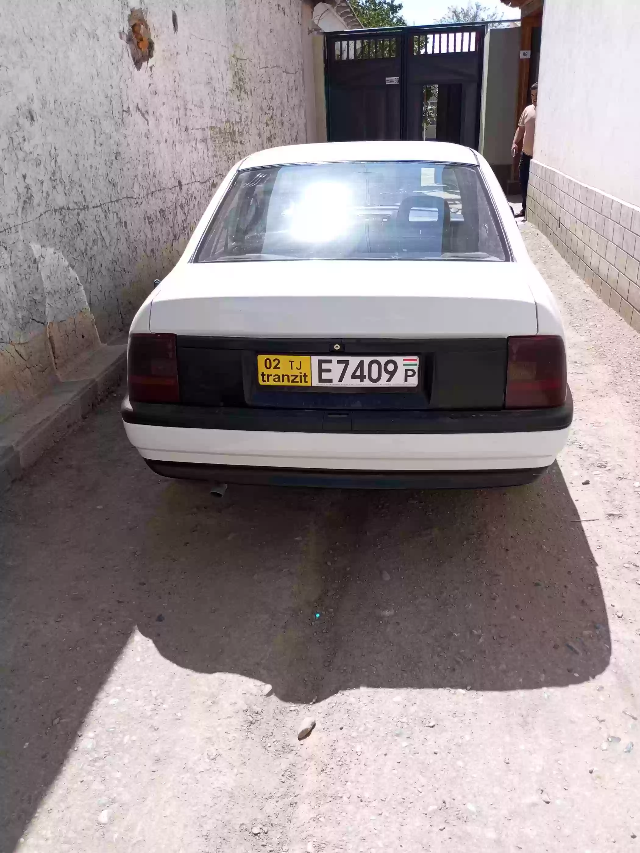 Opel Vectra a 1992 — миниатюра 2