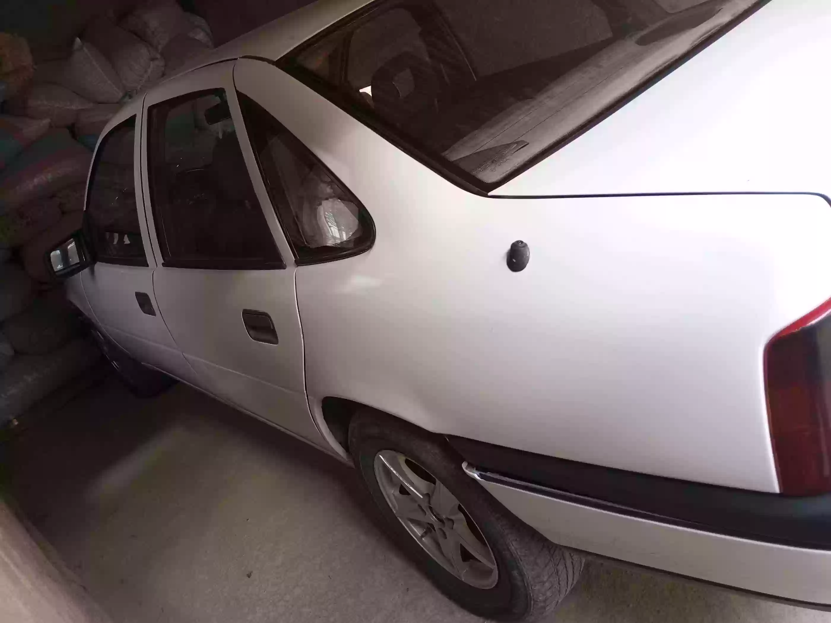 Opel Vectra a 1992 — миниатюра 6