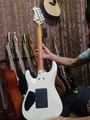 электрогитара ibanez  — миниатюра 4