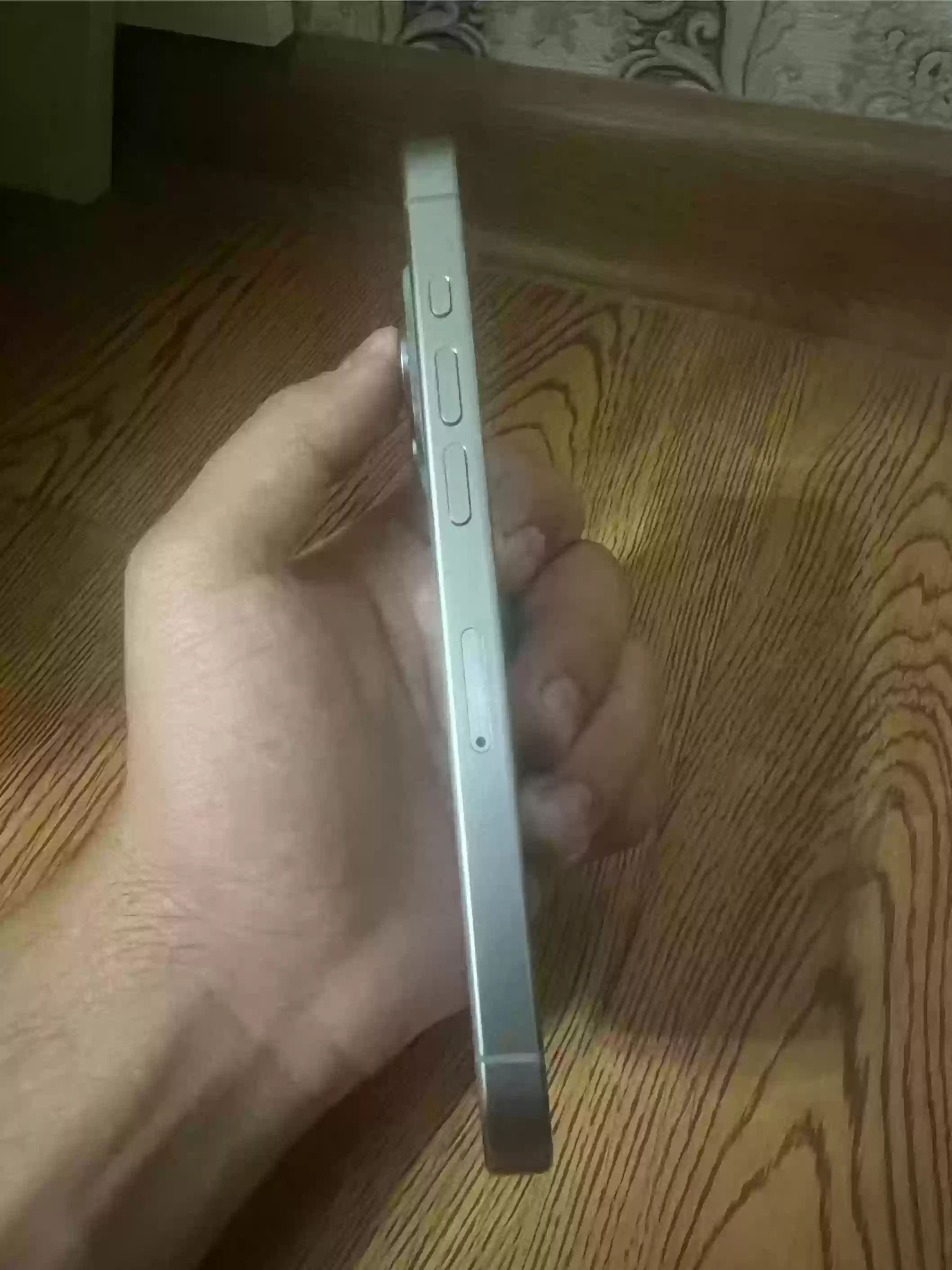 iPhone 15 pro 128 gb