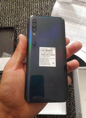Samsung Galaxy a50 64 gb
