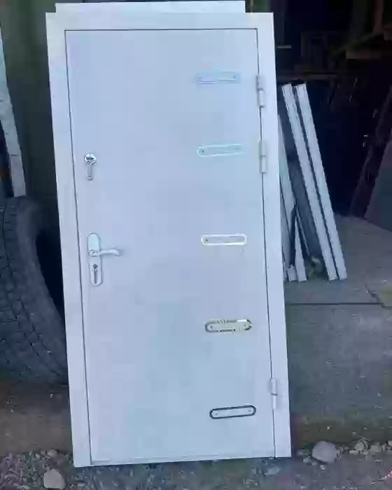 Входная дверь 