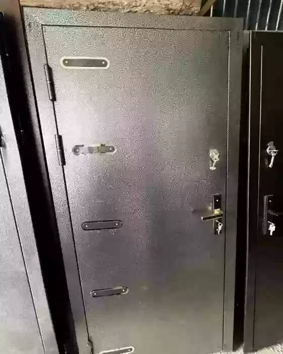 Входная дверь 