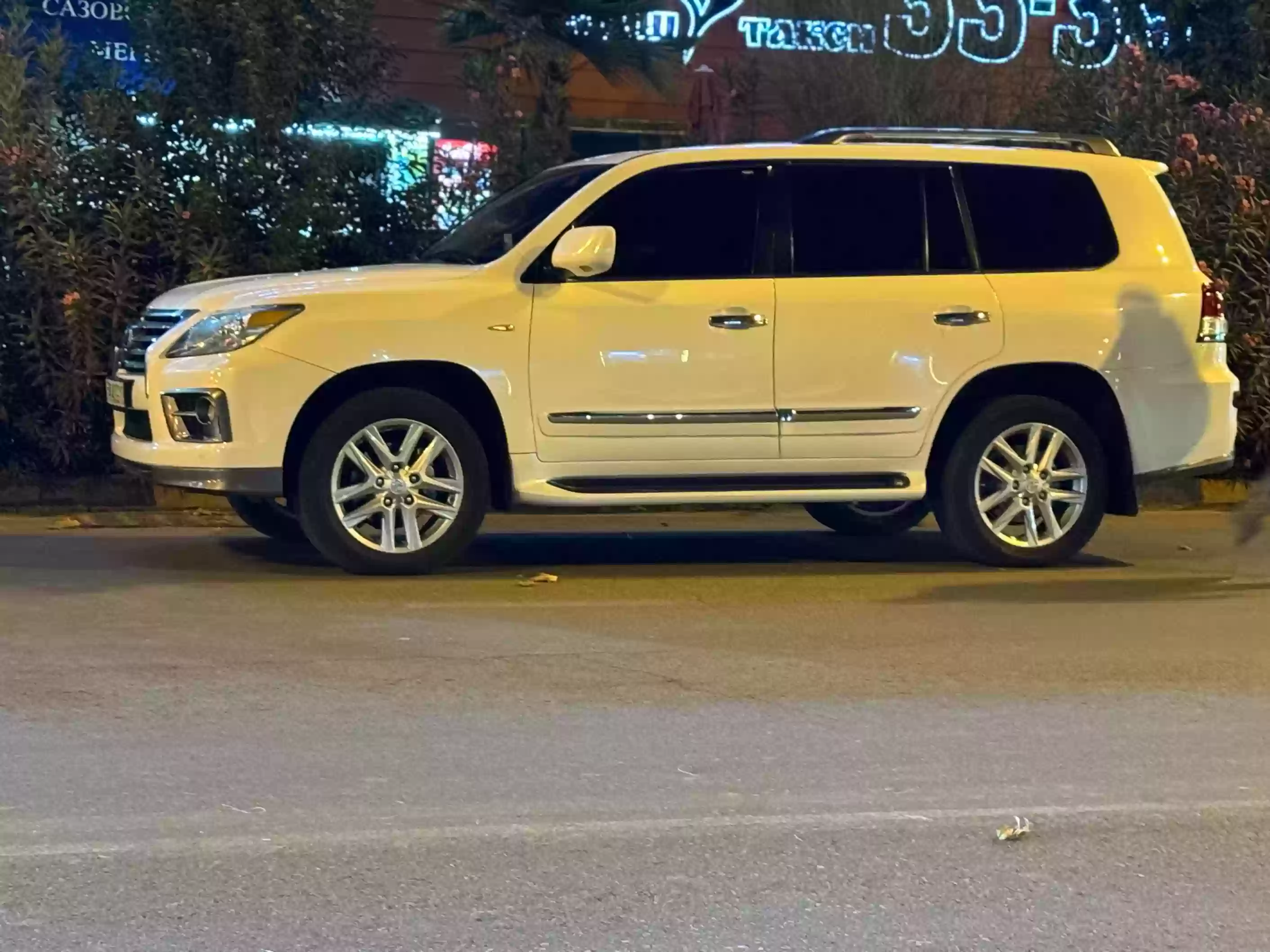 Lexus Lx series 2009 — миниатюра 5