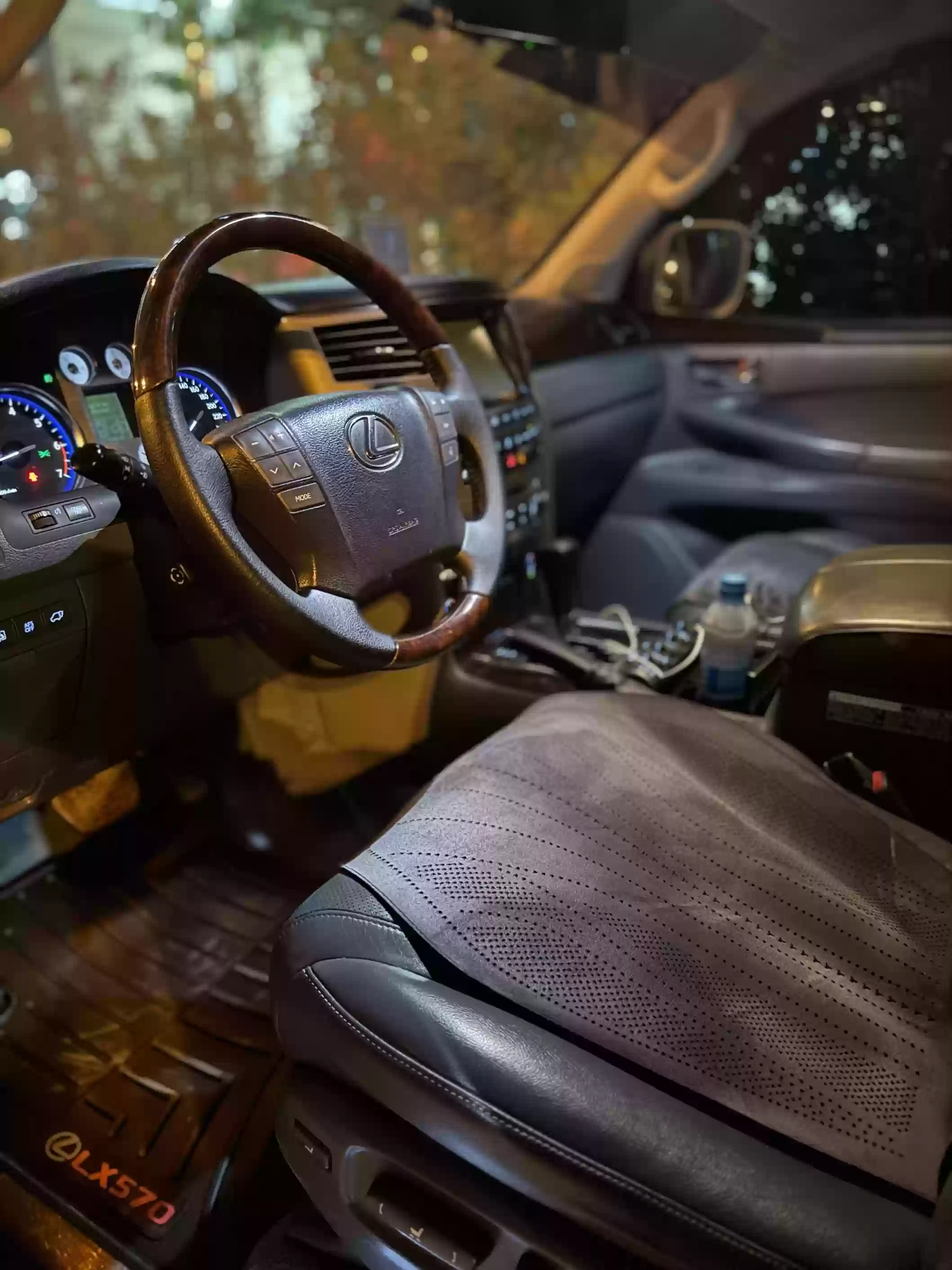 Lexus Lx series 2009 — миниатюра 7