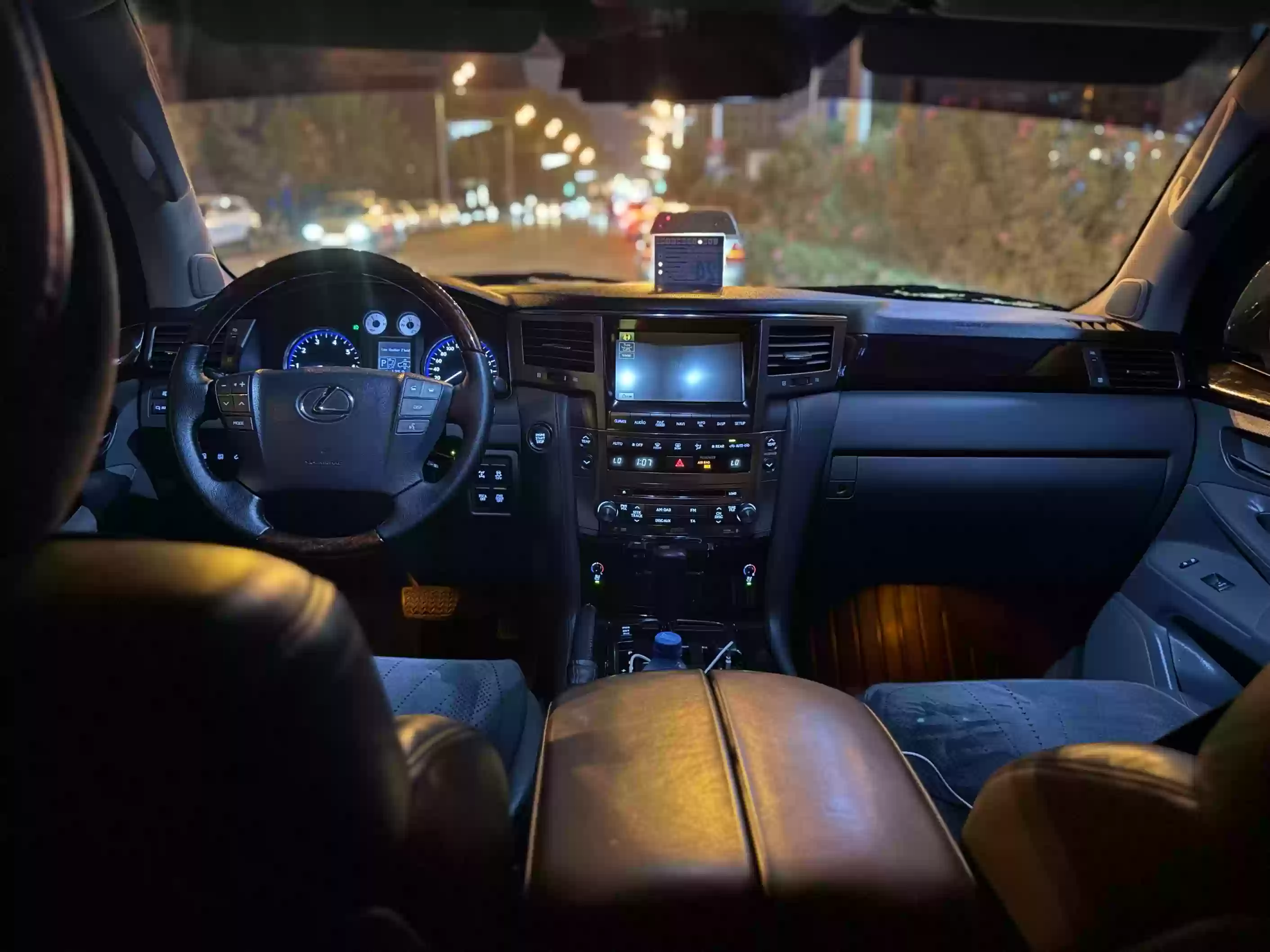 Lexus Lx series 2009 — миниатюра 9