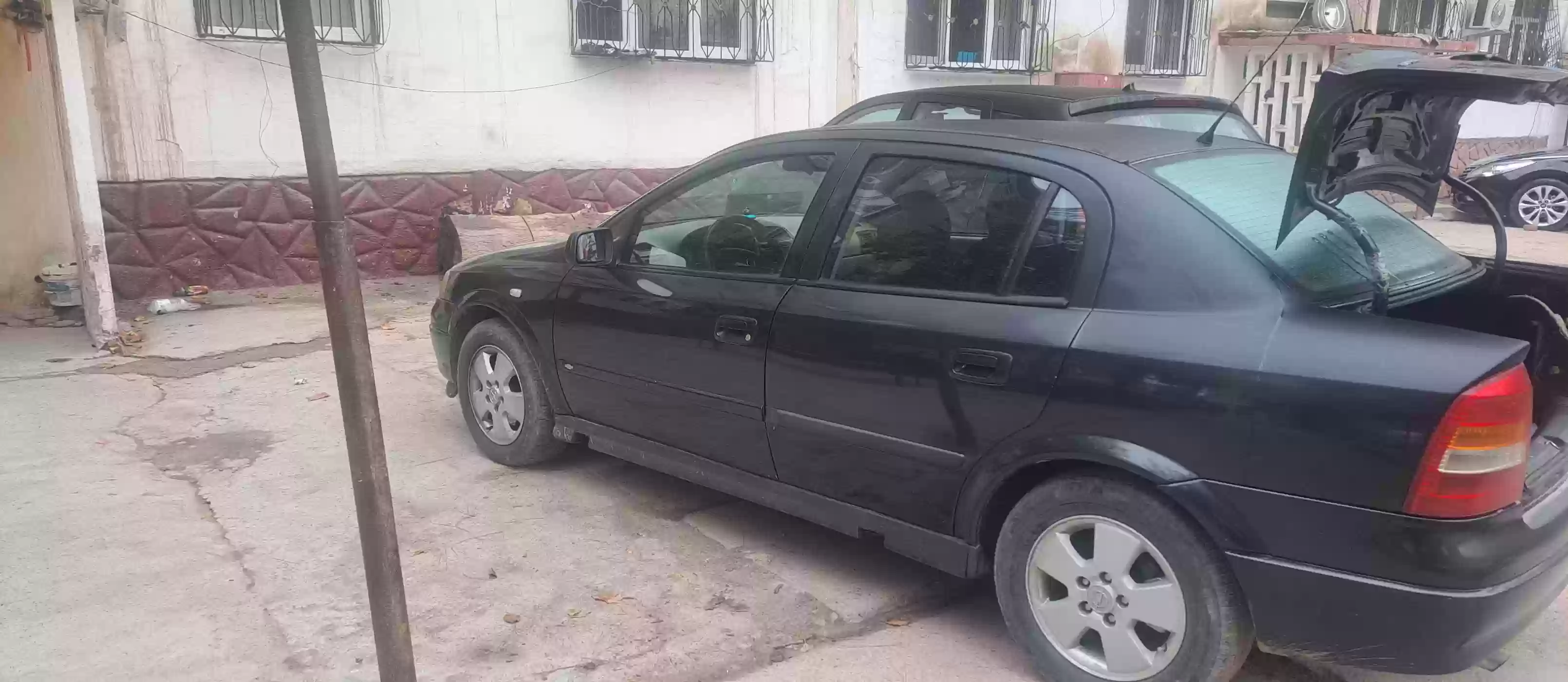 Opel Astra j 2006 — миниатюра 6