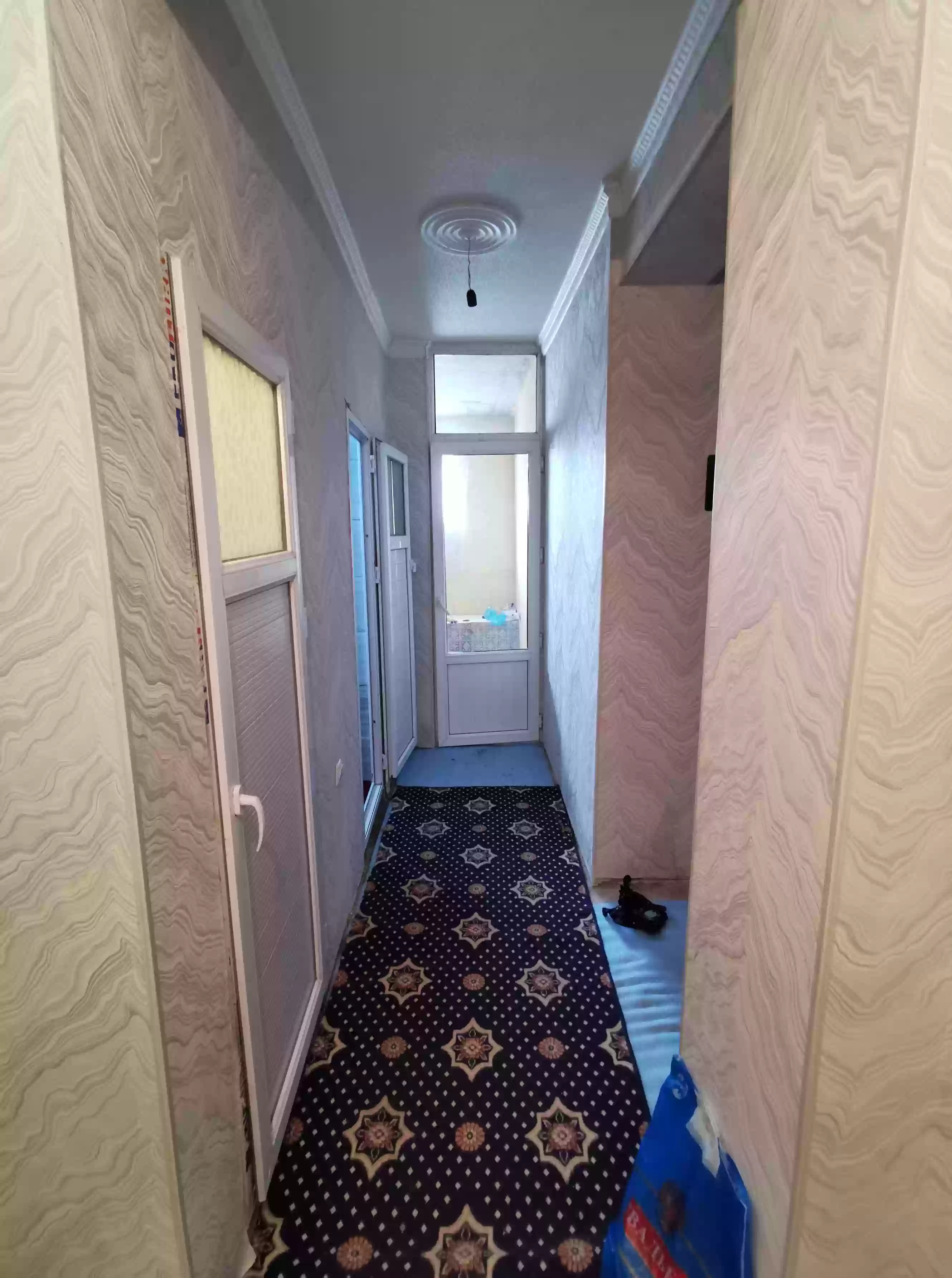 3-к квартира, Цокольный этаж, 87 м², сино. 1