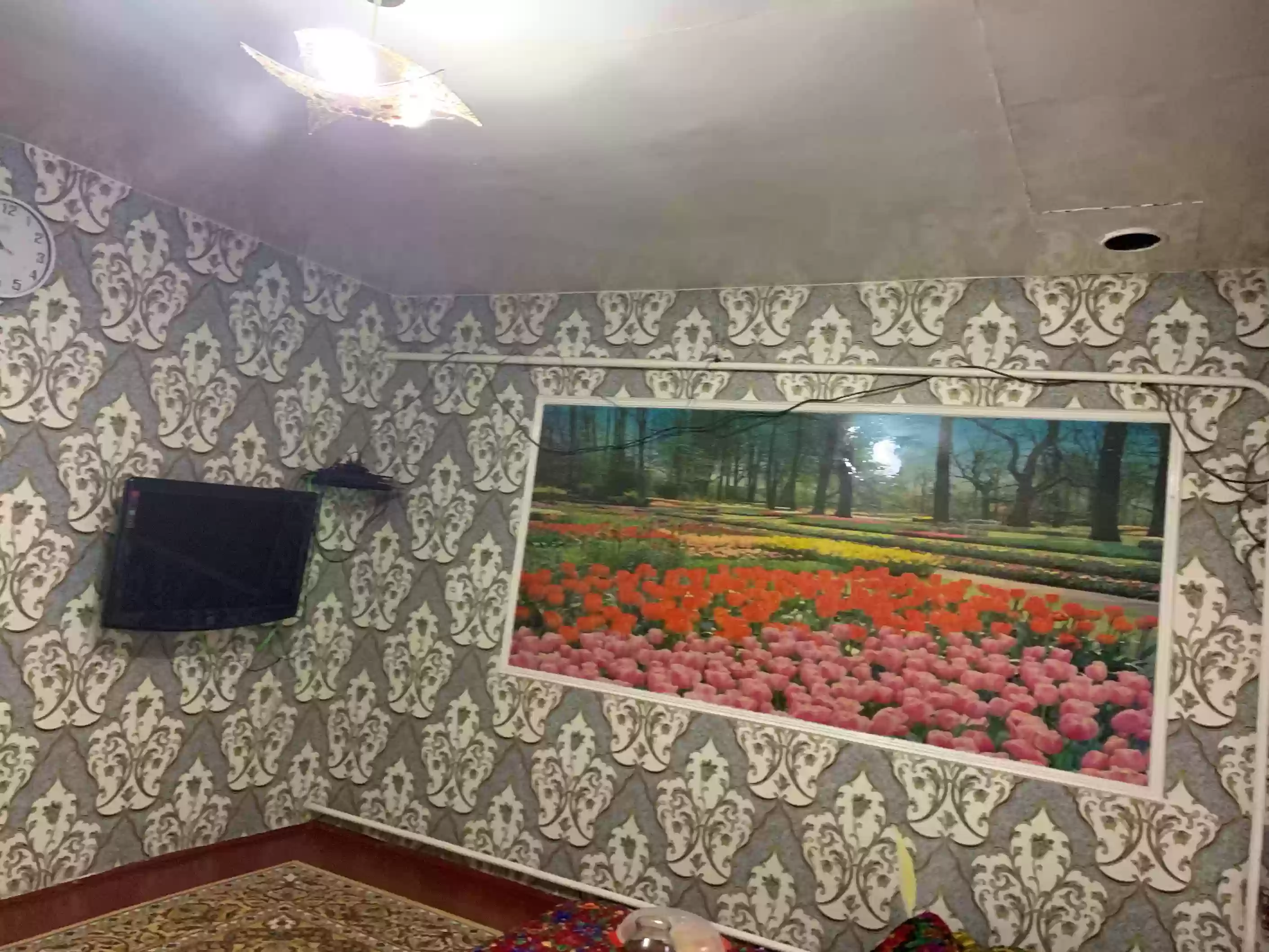 1 этажный, 10-комн. дом,  м², 85 соток, вахдат