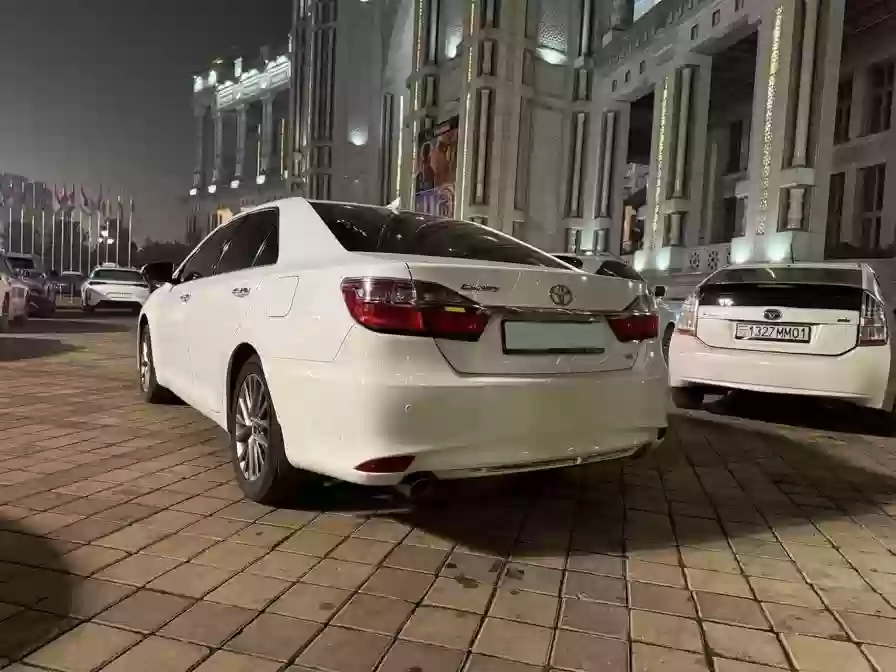 Toyota Camry 2018 — миниатюра 3