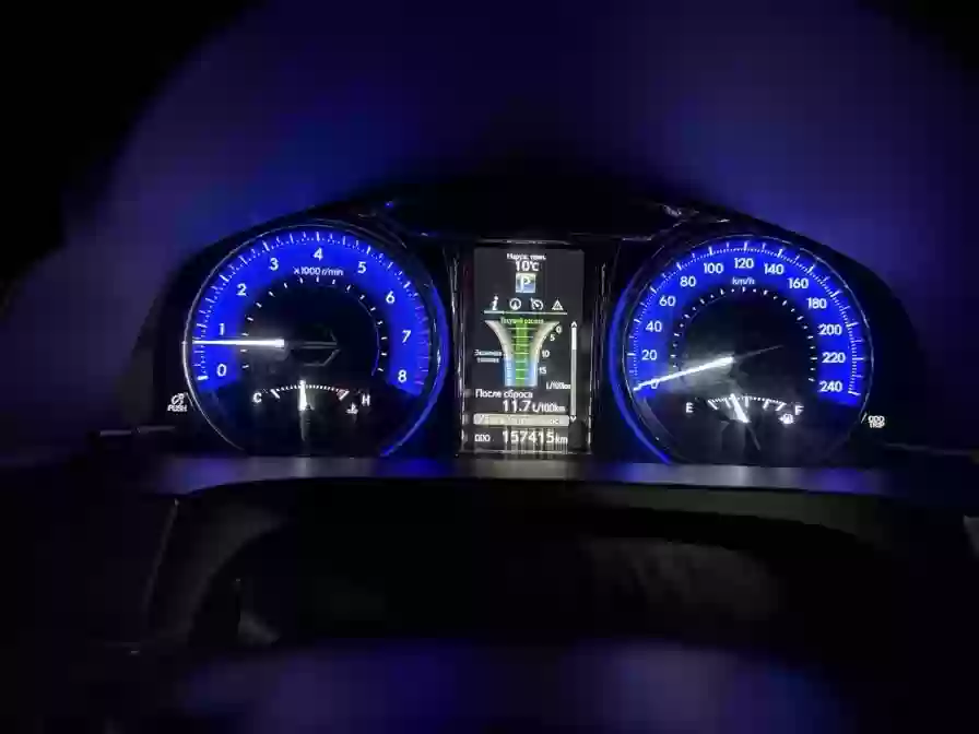 Toyota Camry 2018 — миниатюра 8